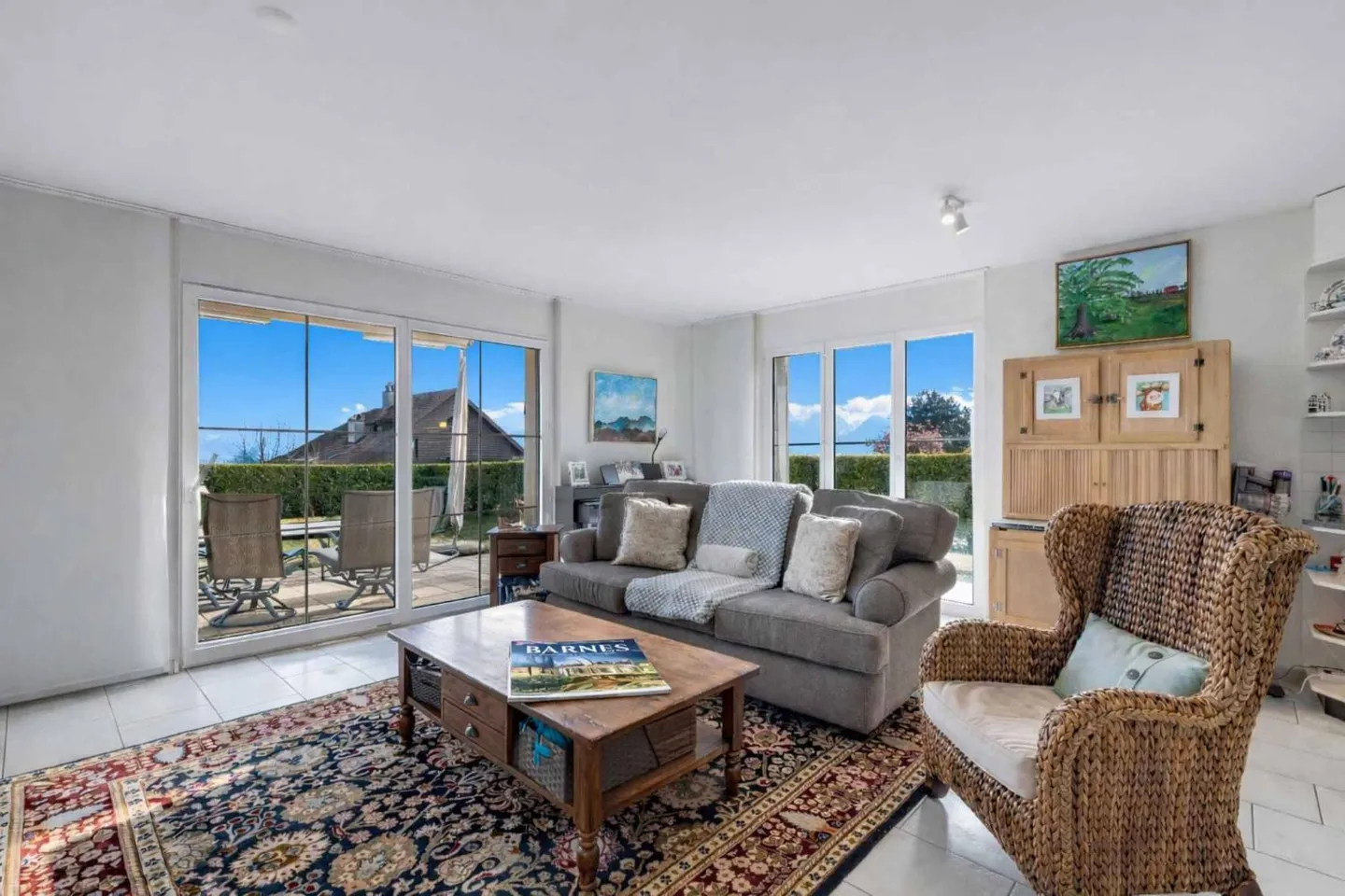 Appartamento spazioso con giardino - Foto 1 di 10