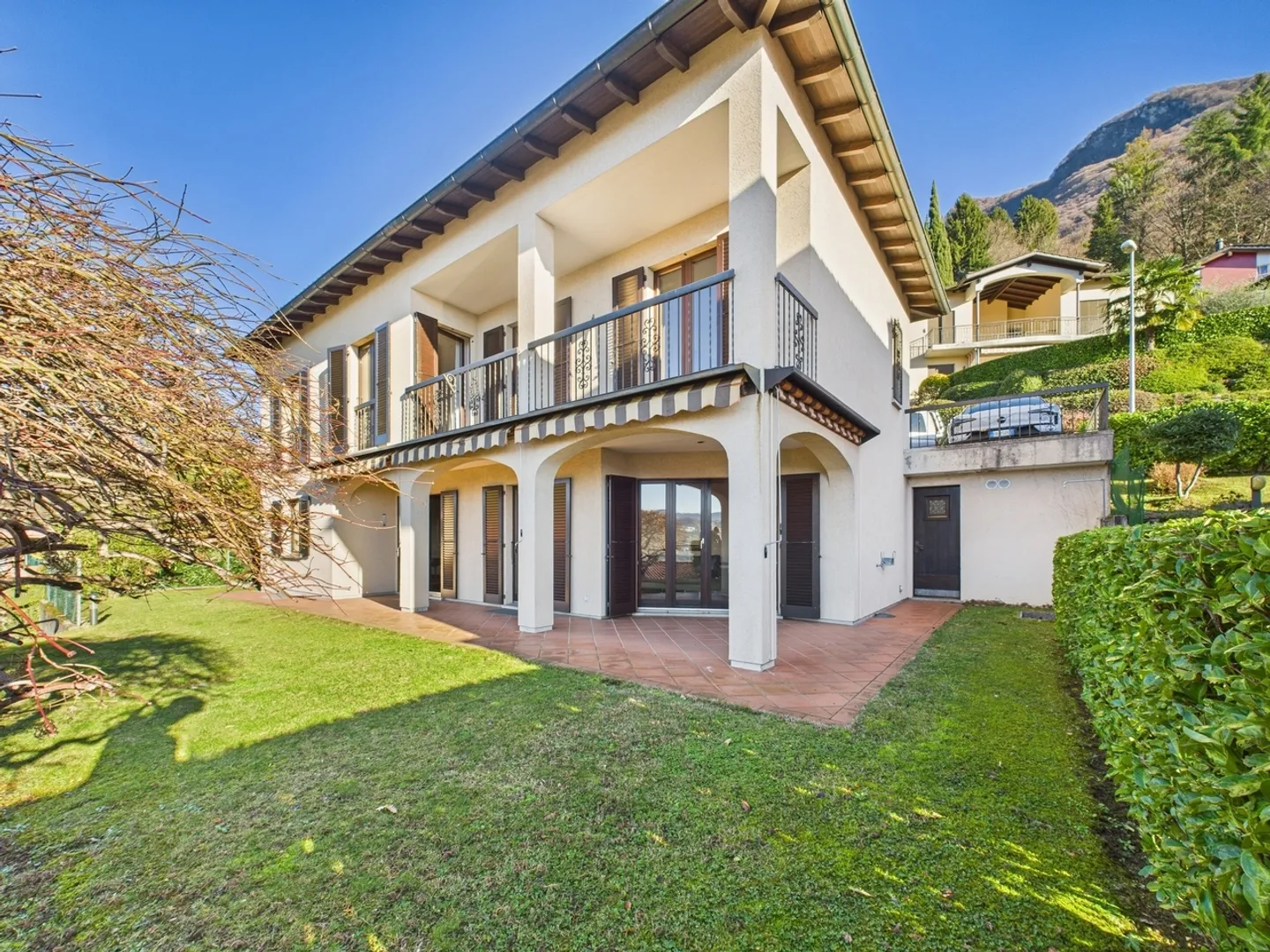 Geräumige Villa mit 6,5 Zimmern und Garten in Davesco-Soragno - Foto 12 von 13