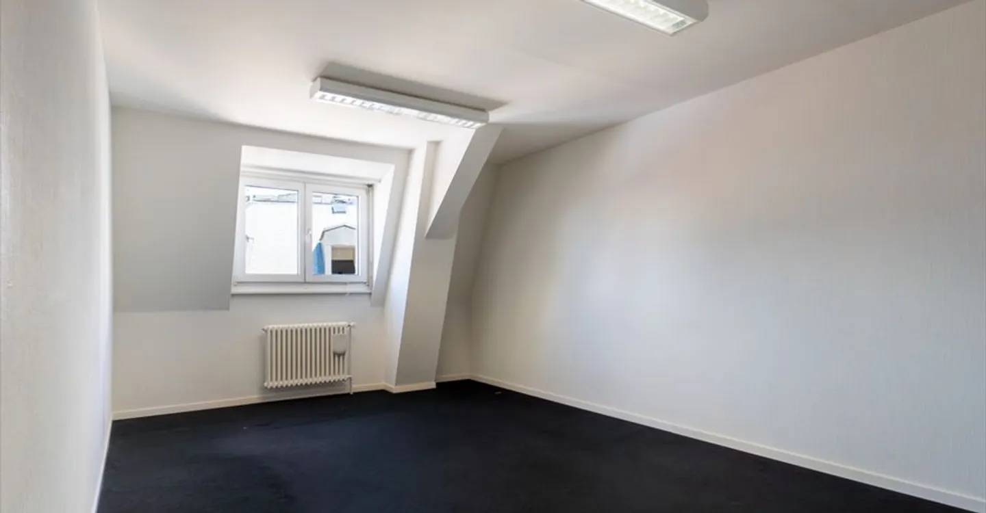 Bureau à louer - Photo 8 sur 11