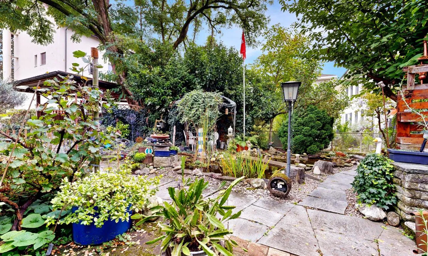 Geräumiges Doppeleinfamilienhaus in Winterthur - Foto 3 von 11