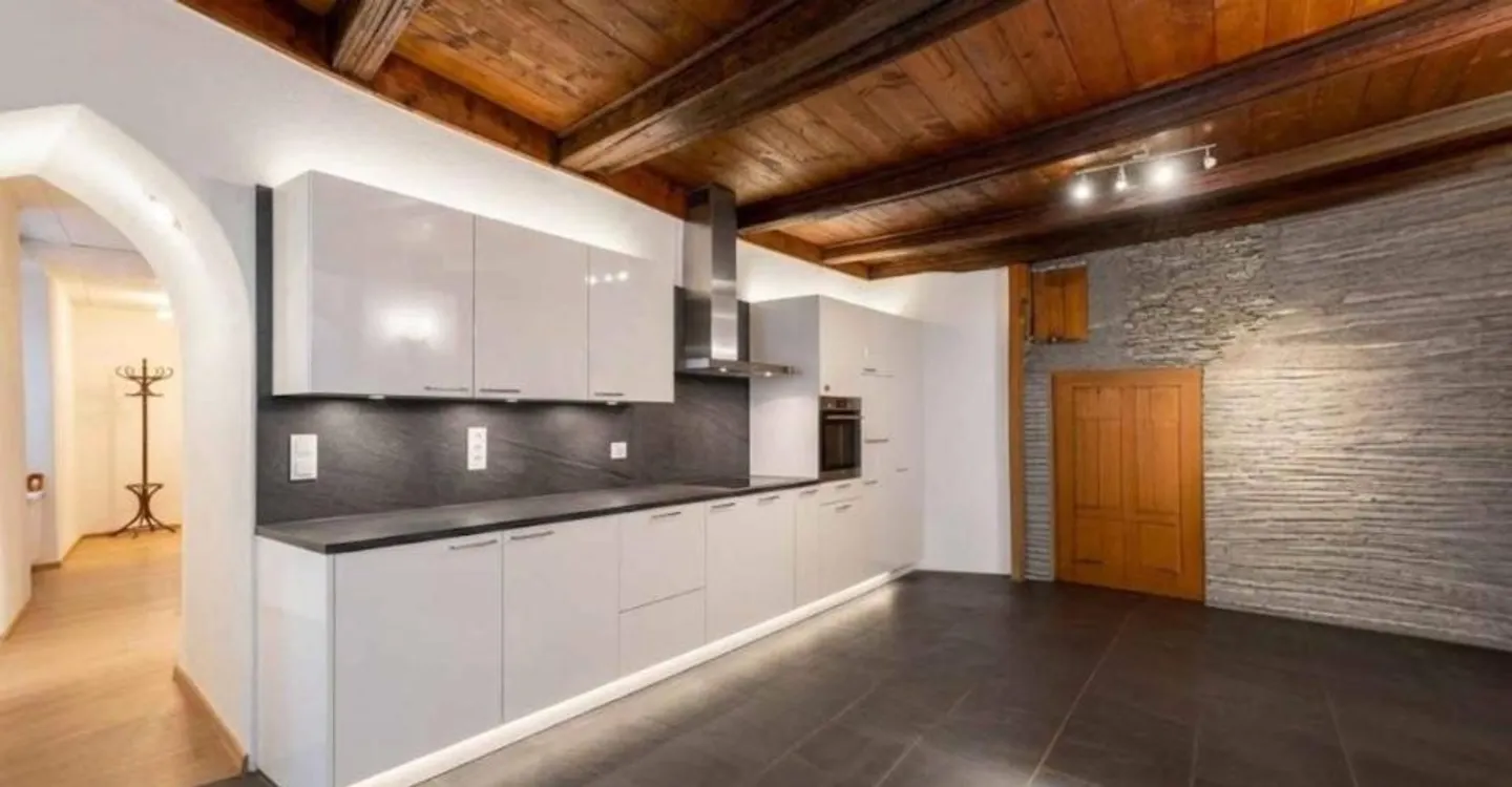 Renovierte Wohnung mit Charakter - Foto 1 von 4