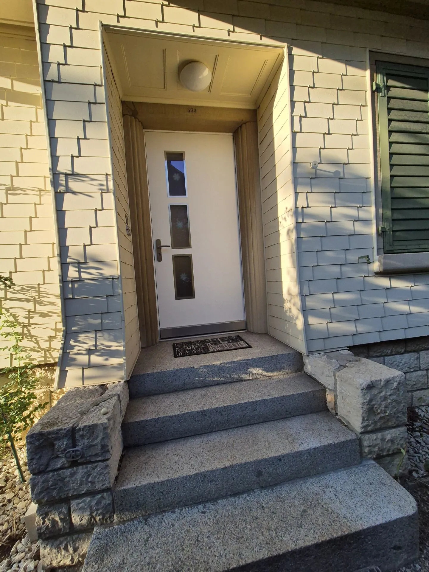 2-Generationenhaus mit Charme, Studio und Garage - Foto 14 von 14