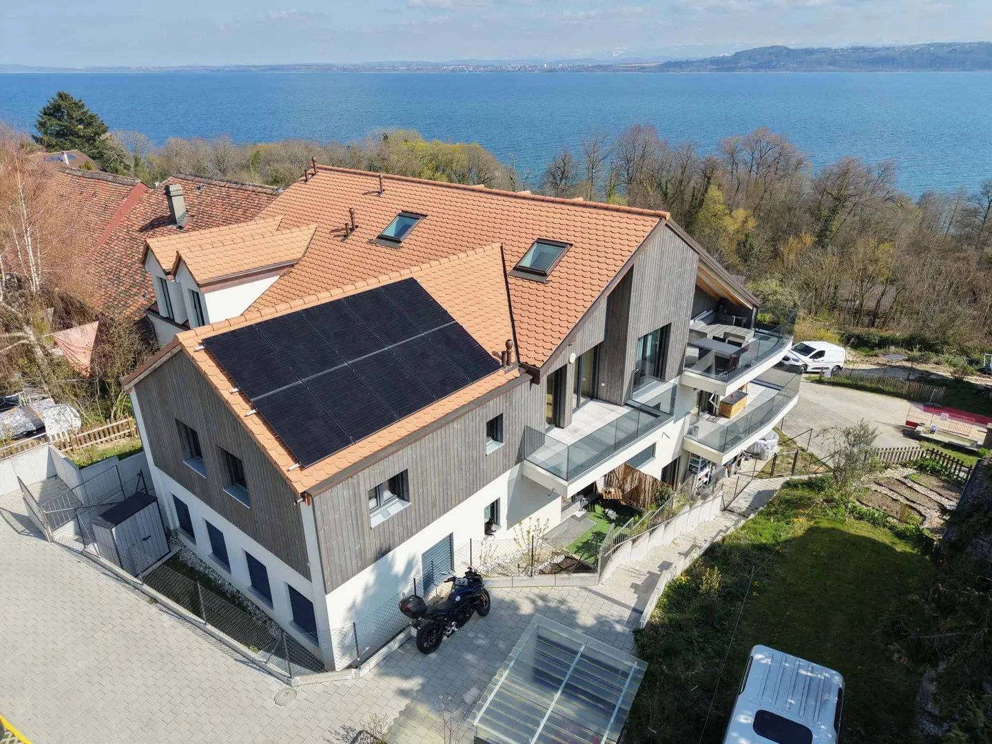 Attique de Luxe avec Vue Lac - Photo 1 sur 12