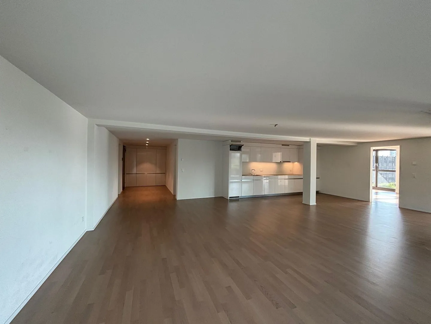 Appartamento moderno di 3,5 stanze vicino a Westside - Foto 7 di 12