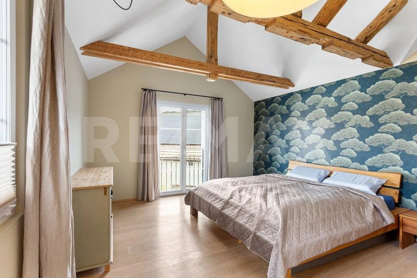 Maison individuelle unique de 6,5 pièces, indépendante, dans un emplacement résidentiel central - Photo 8 sur 13