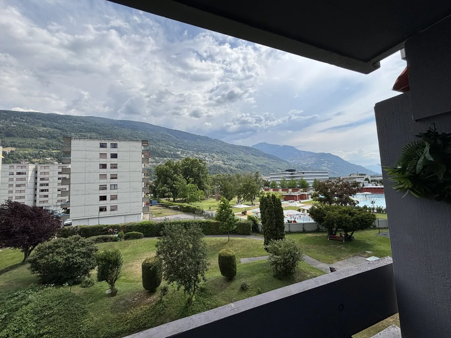 4,5-Zimmer-Wohnung - Nahe aller Annehmlichkeiten - Foto 1 von 2