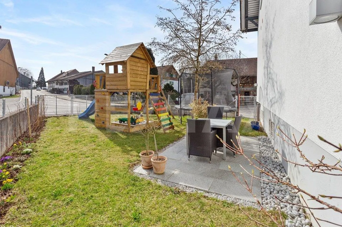 Maison individuelle unique de 6,5 pièces, indépendante, dans un emplacement résidentiel central - Photo 12 sur 13