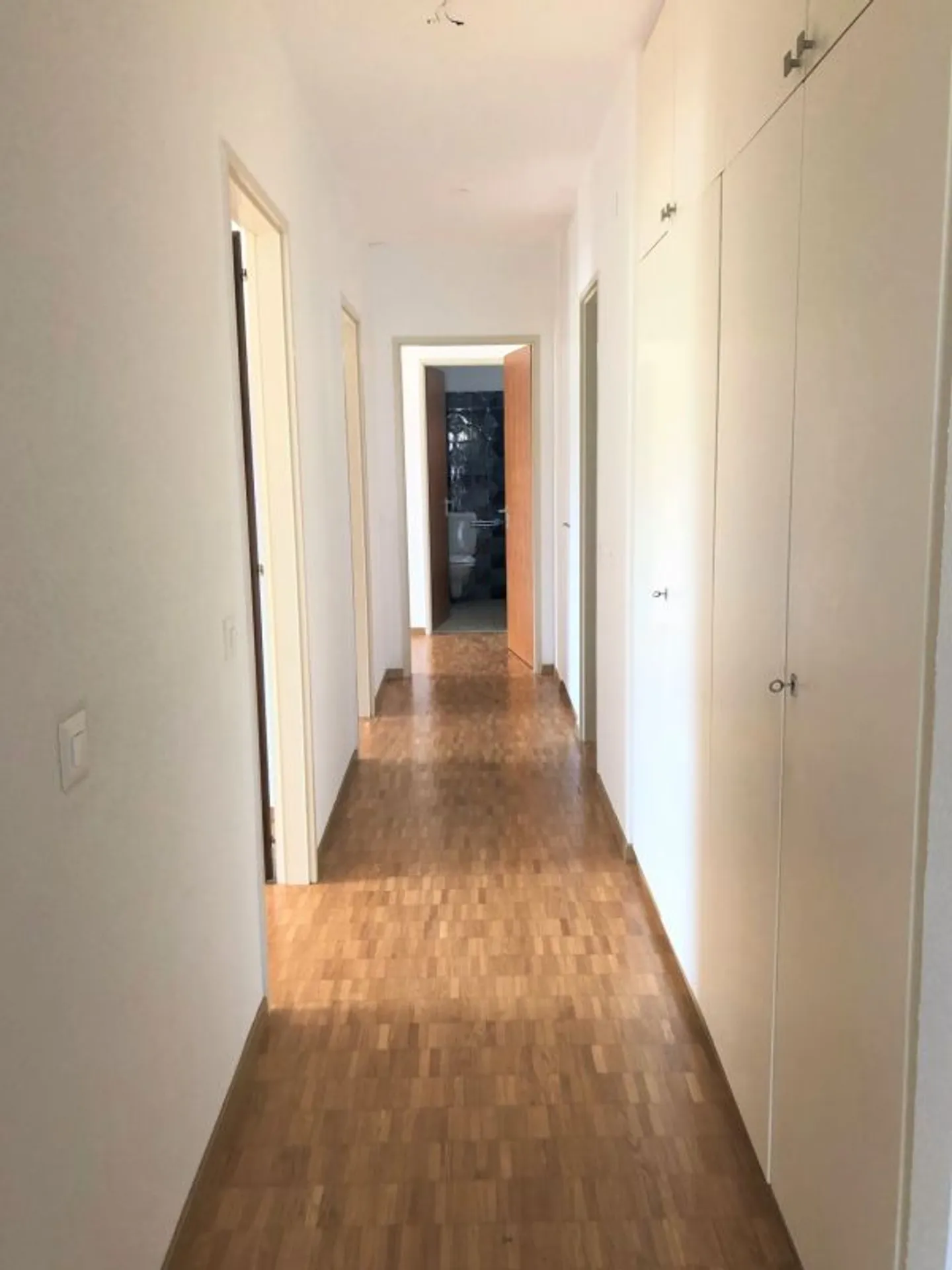 MINUSIO - Affittiamo un appartamento di 4,5 stanze - Foto 7 di 13