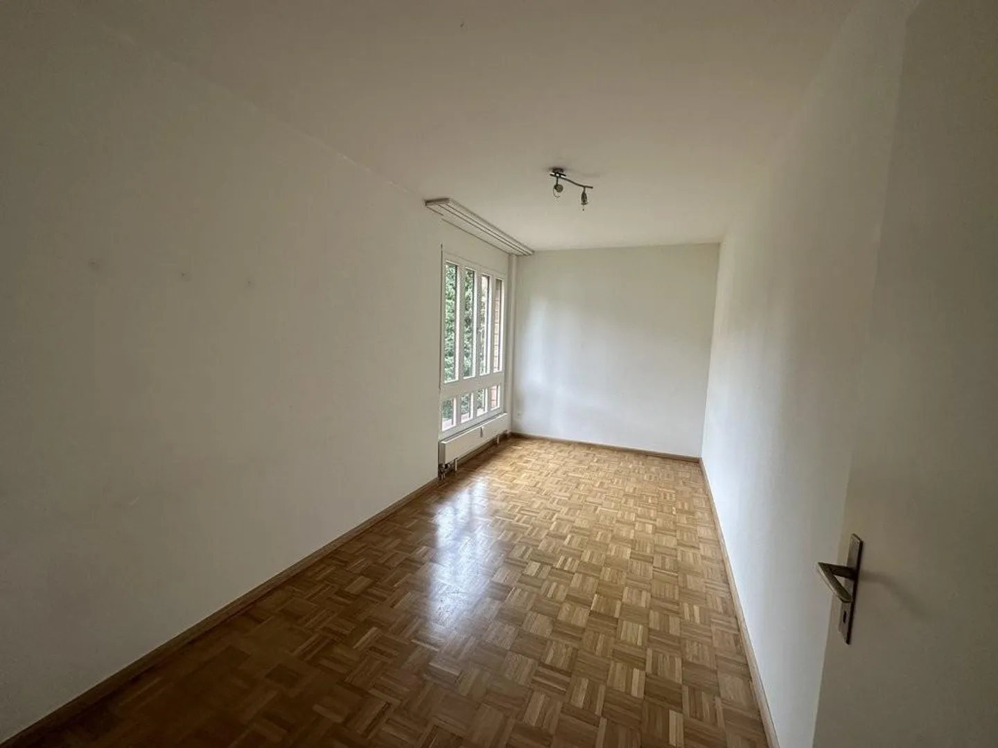Appartamento familiare di 4 stanze con area giardino - Foto 7 di 10