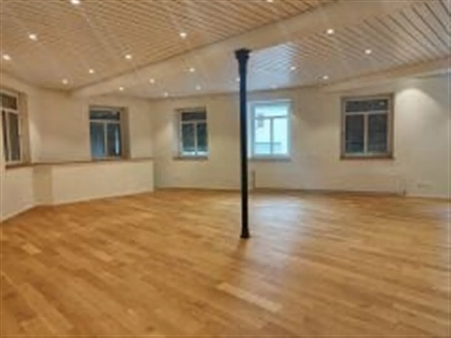 «Vielseitig nutzbarer Büro- oder Therapieraum zur Miete» - Foto 3 von 6