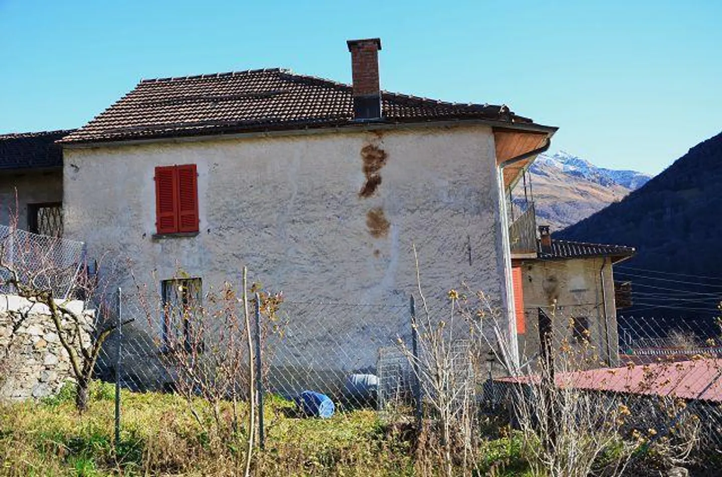 «6 1/2-Zimmer-Haus mit Grotto und Garten, sonnig, ruhig, schöne Aussicht/Casa di 6,5 loc. con grottino e bel giardino molto soleggiata con bella vista» - Foto 34 di 40