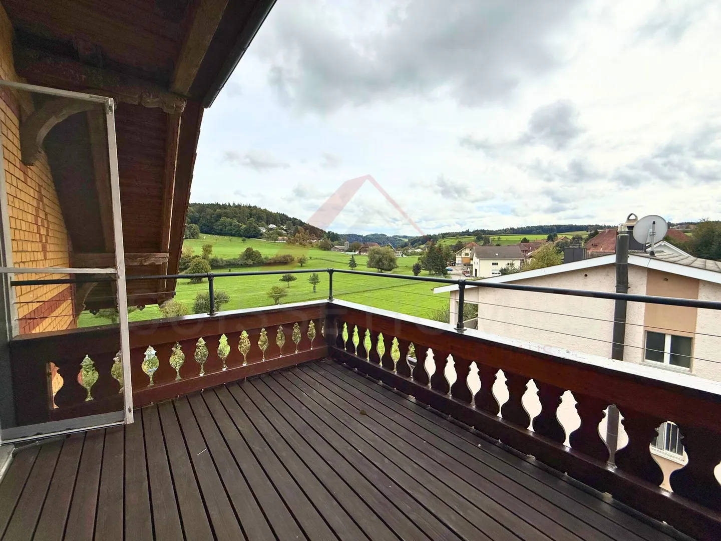 Appartement lumineux de 4,5 pièces à Grasswil - attrayant avec balcon et beau confort de vie - Photo 5 sur 20