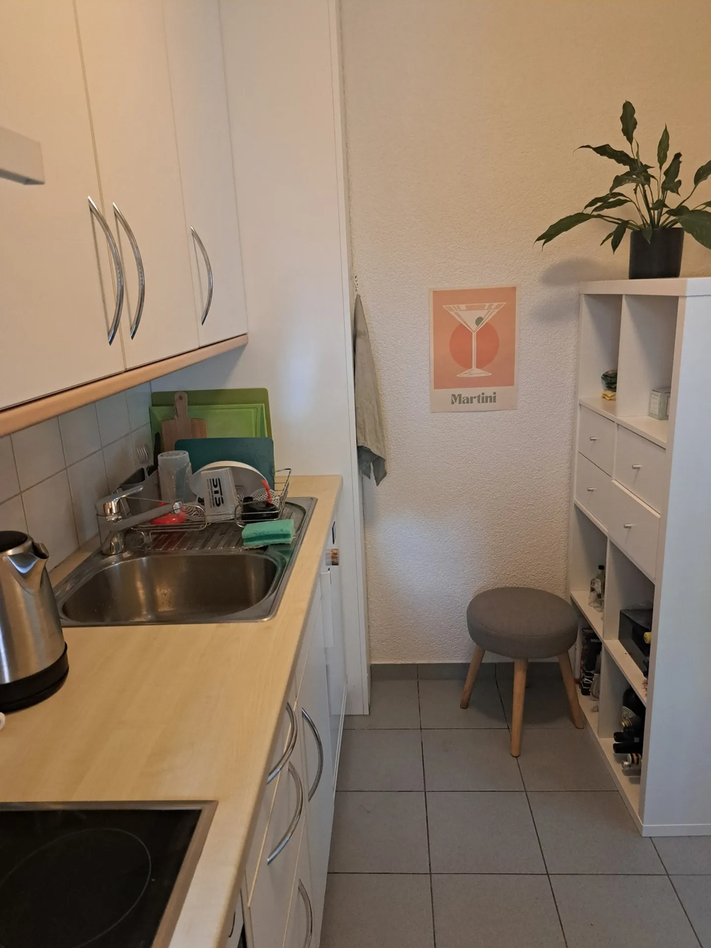 APPARTAMENTO 2 LOCALI A THUN (BE), ARREDATO, TEMPORANEO - Foto 2 di 5