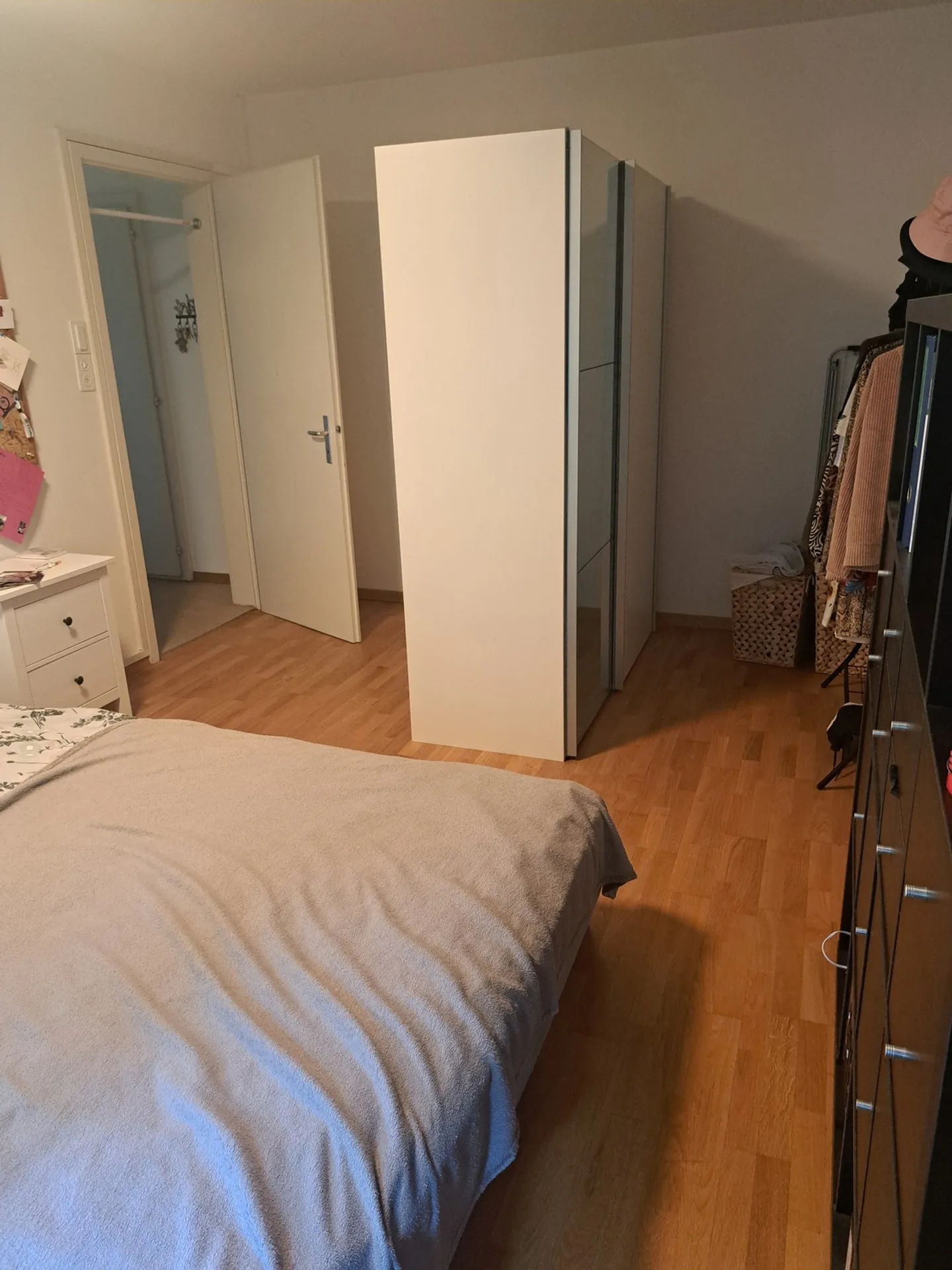APPARTAMENTO 2 LOCALI A THUN (BE), ARREDATO, TEMPORANEO - Foto 3 di 5
