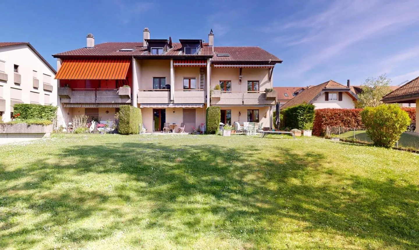 Renovierte Penthouse-Duplexwohnung in Terre Sainte mit großzügigen Volumen - Foto 4 von 11