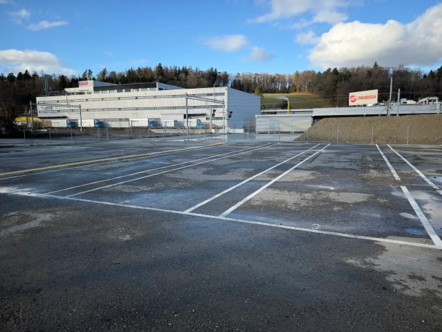 Offener Platz - Foto 1 von 1