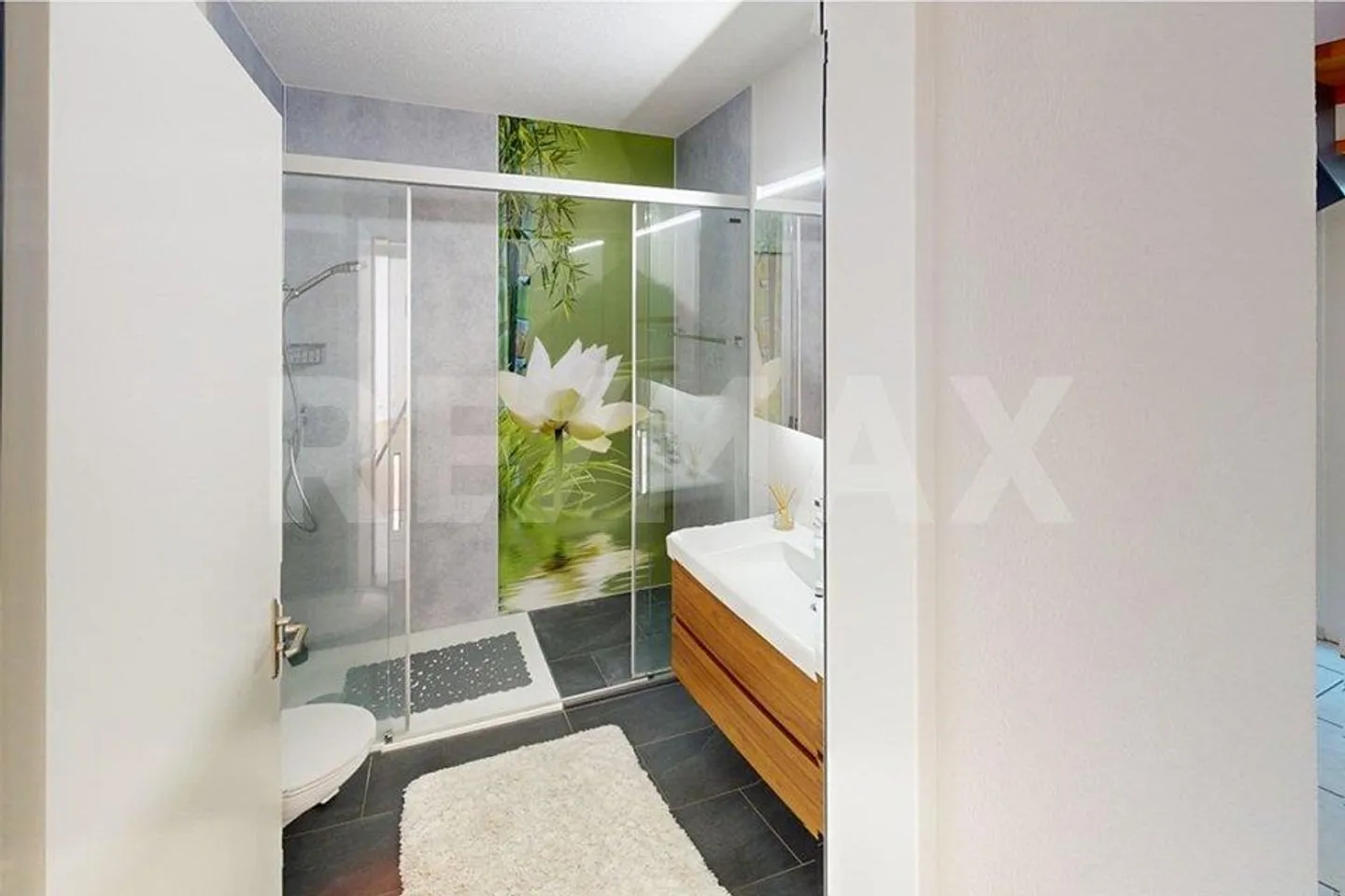 Vivere moderno e tranquillo: Incantevole maisonette 4,5 a Ebikon - Foto 4 di 13