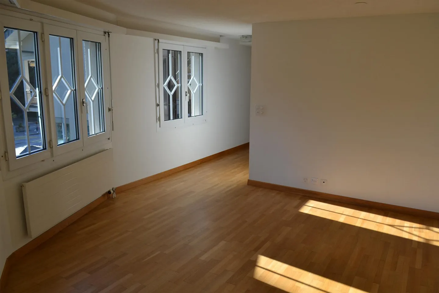 Charming, sunny and bright 3-room apartment with winter garden for rent - Photo 6 of 14