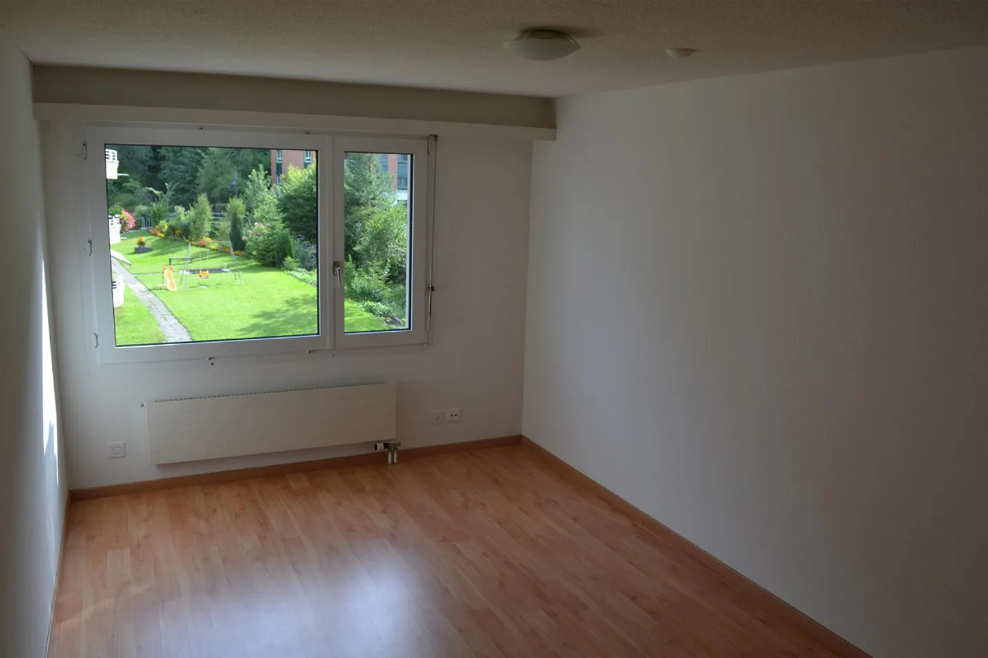 Charming, sunny and bright 3-room apartment with winter garden for rent - Photo 9 of 14