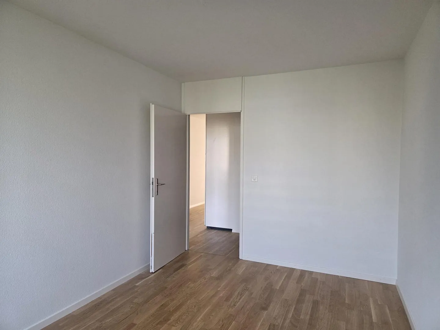 Une maison à rester - Appartement lumineux de 3,5 pièces avec balcon près du Wohlensee - Photo 8 sur 17
