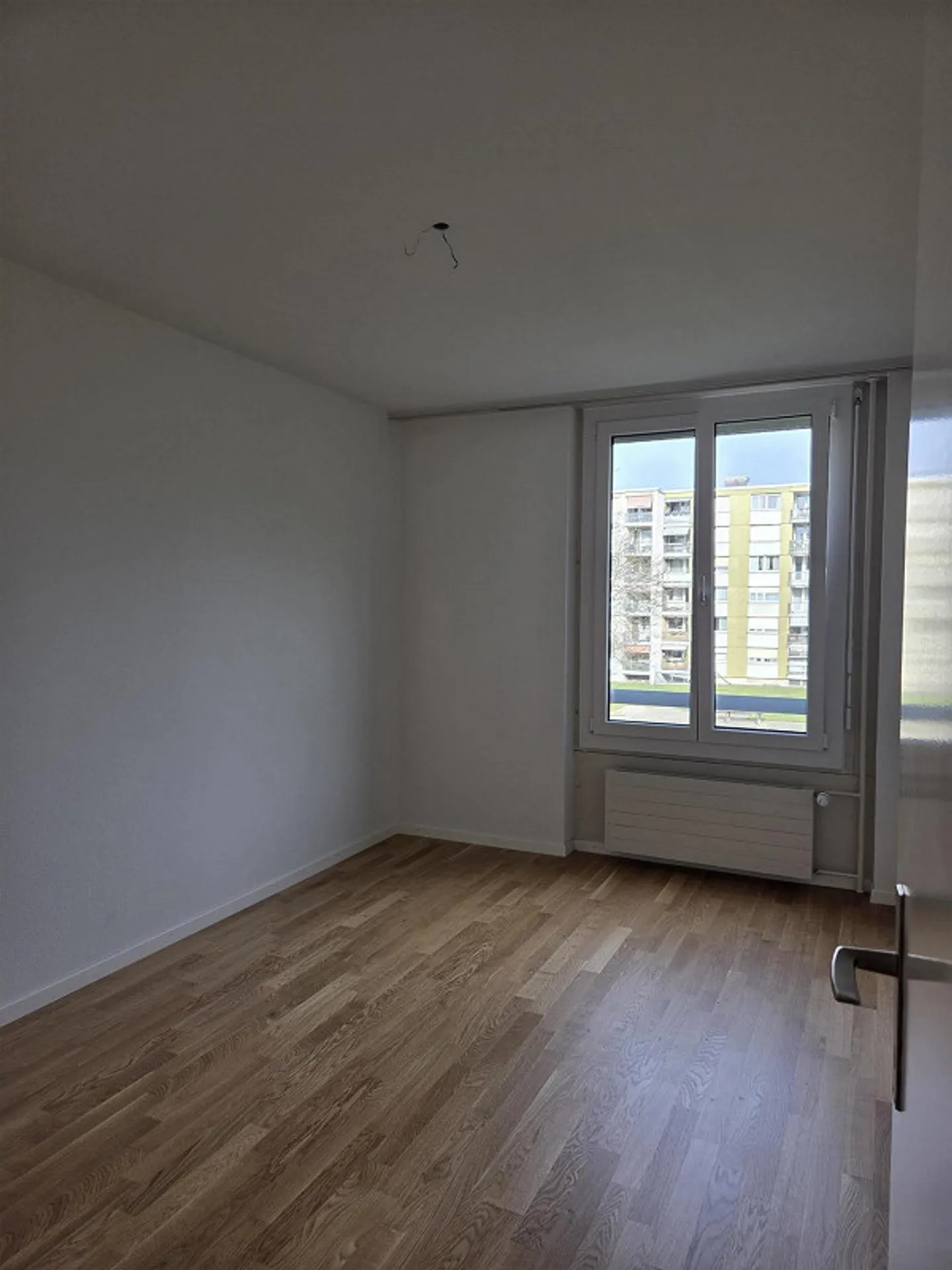 Une maison à rester - Appartement lumineux de 3,5 pièces avec balcon près du Wohlensee - Photo 9 sur 17