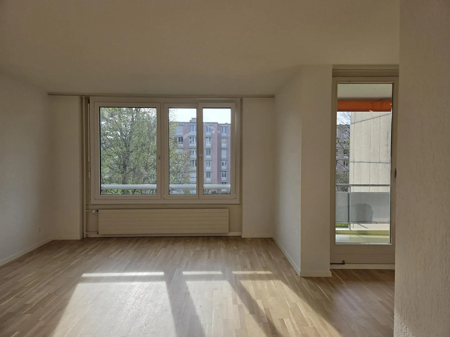 Une maison à rester - Appartement lumineux de 3,5 pièces avec balcon près du Wohlensee - Photo 6 sur 17