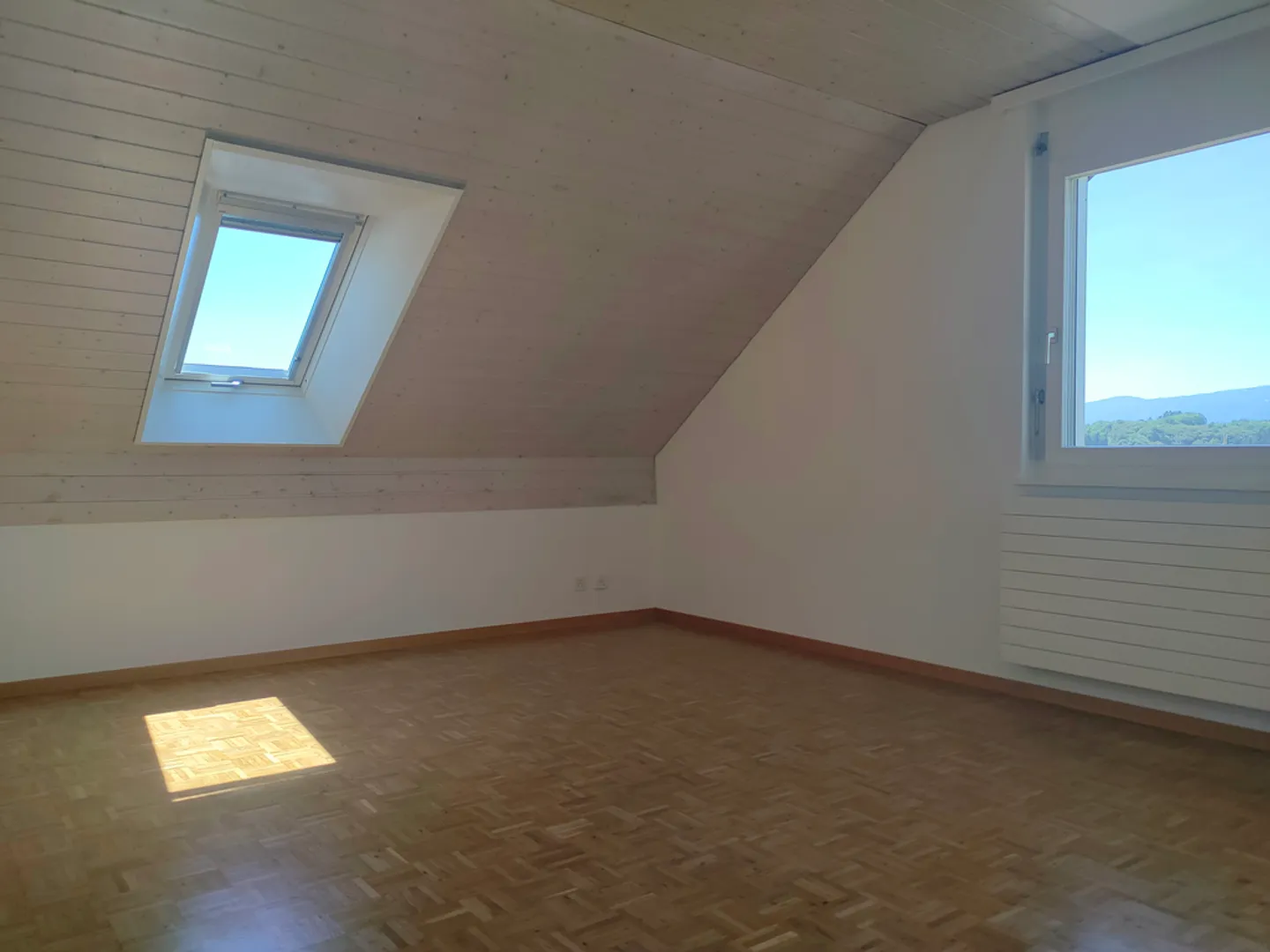 Appartement Duplex Rénové - Photo 3 sur 11