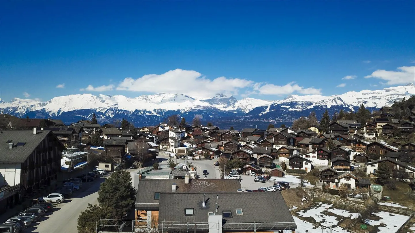 Sales Promotion - Les Echères - Photo 6 of 13