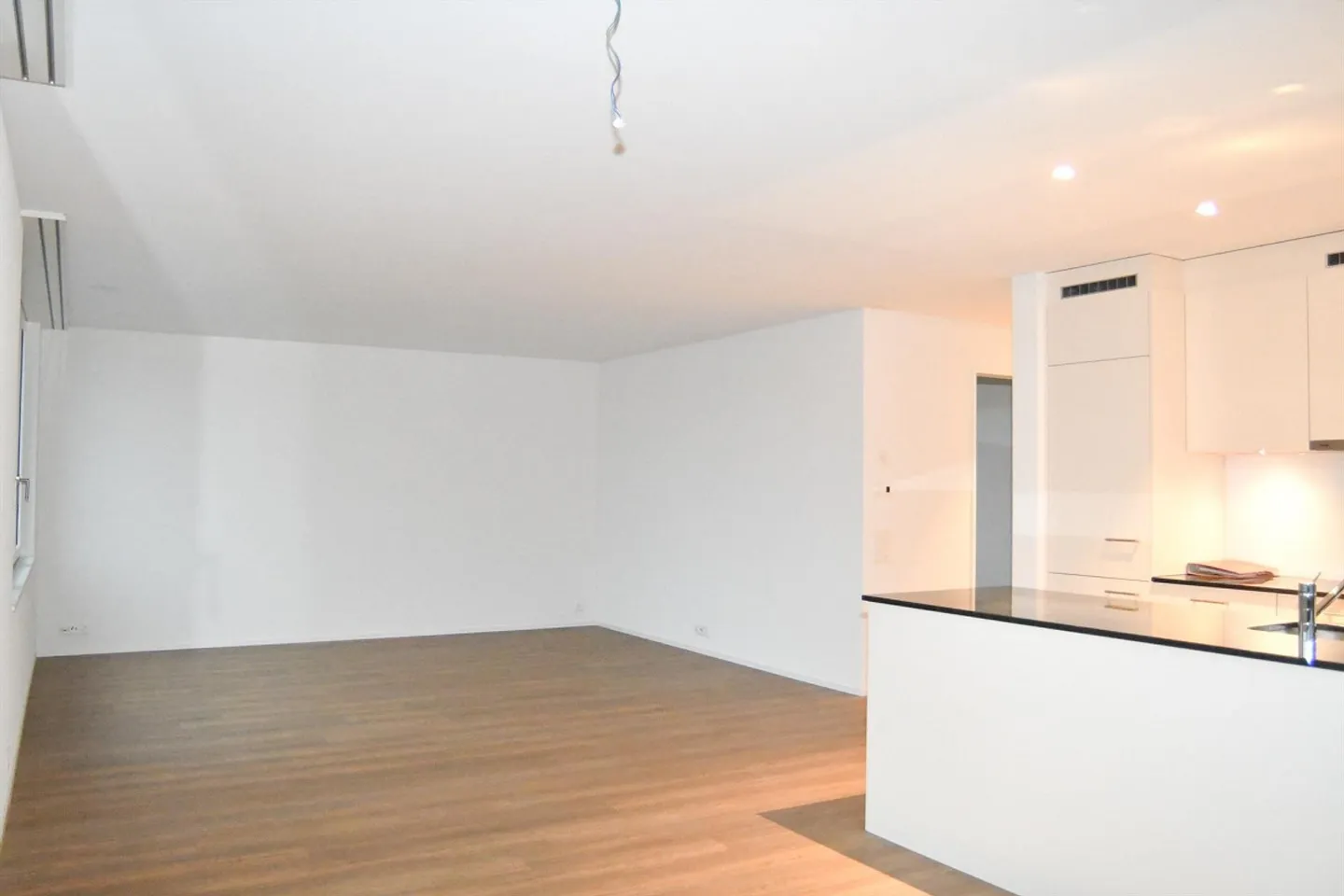 Appartement lumineux de 5½ pièces, situé au calme et ensoleillé - E101 - Photo 10 sur 14