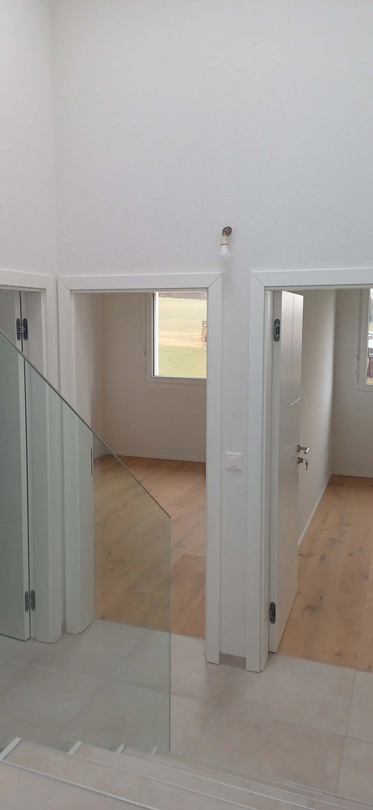 For sale. Charming semi-detached villa of 5.5 rooms. Ideal for a family - Photo 8 of 13