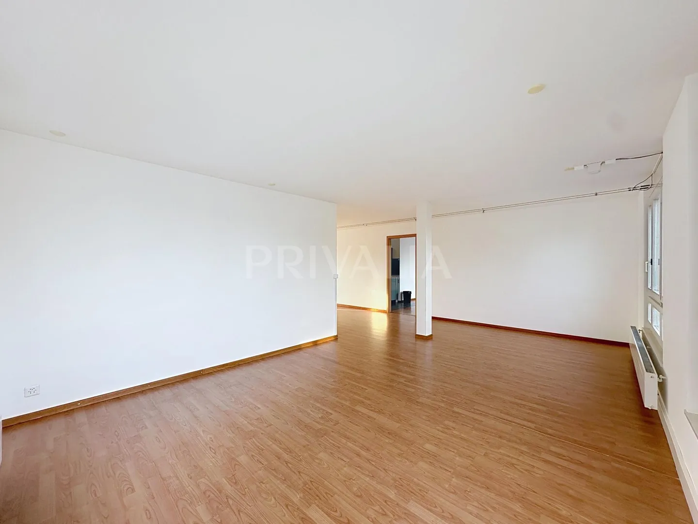 Nuova opportunità: Uffici in affitto con passaggio - Foto 6 di 13