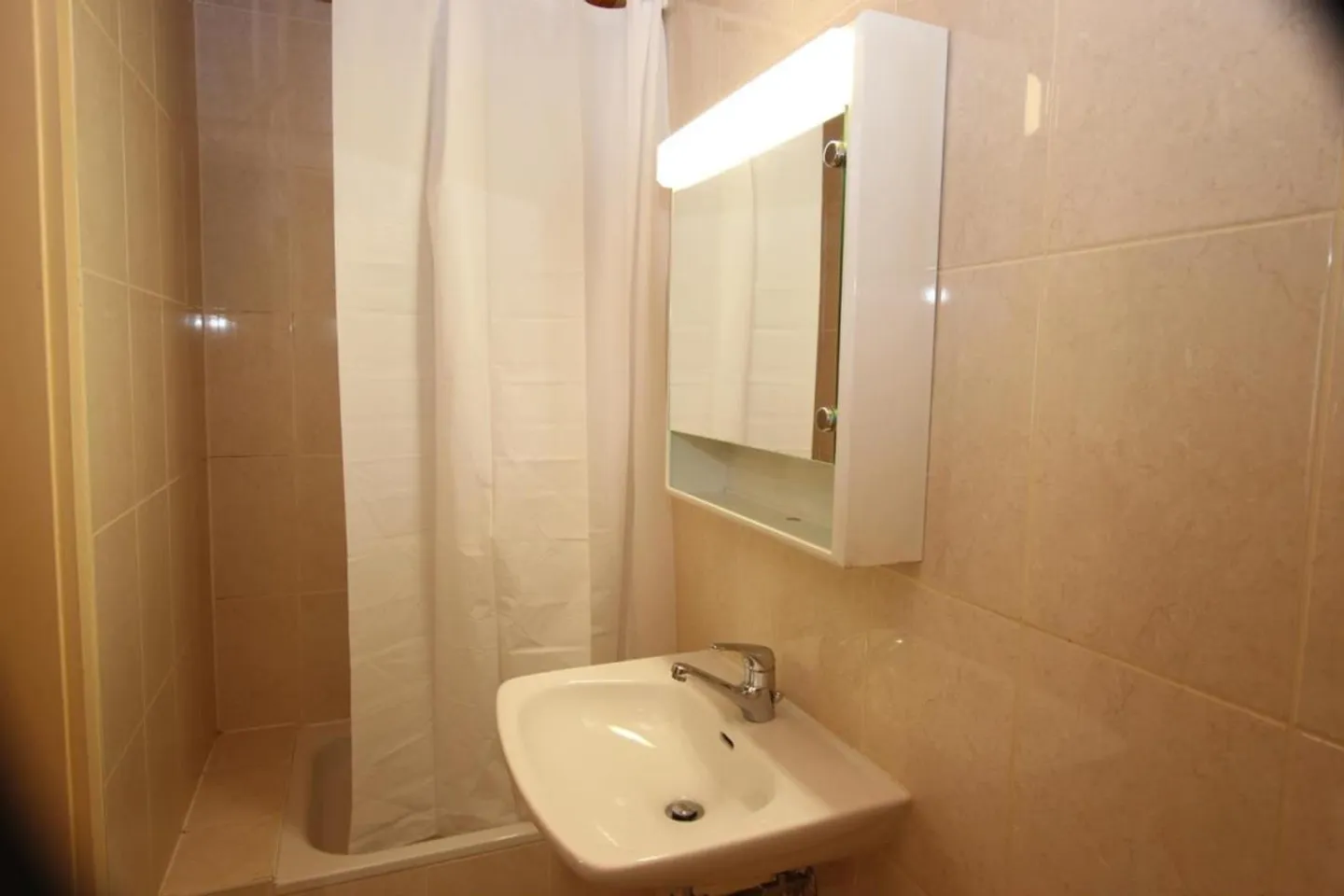 Furnished apartment for rent - Photo 5 of 8