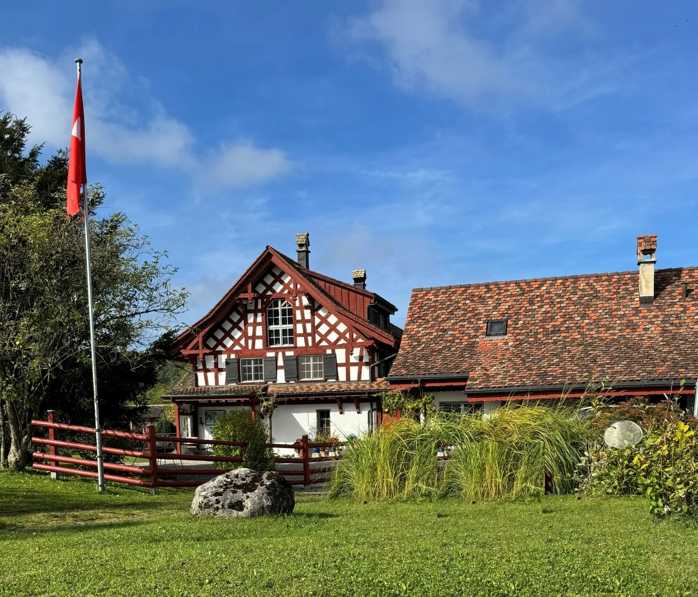 Charming timber-framed house with outbuilding and grounds for small animal husbandry - Photo 1 of 5