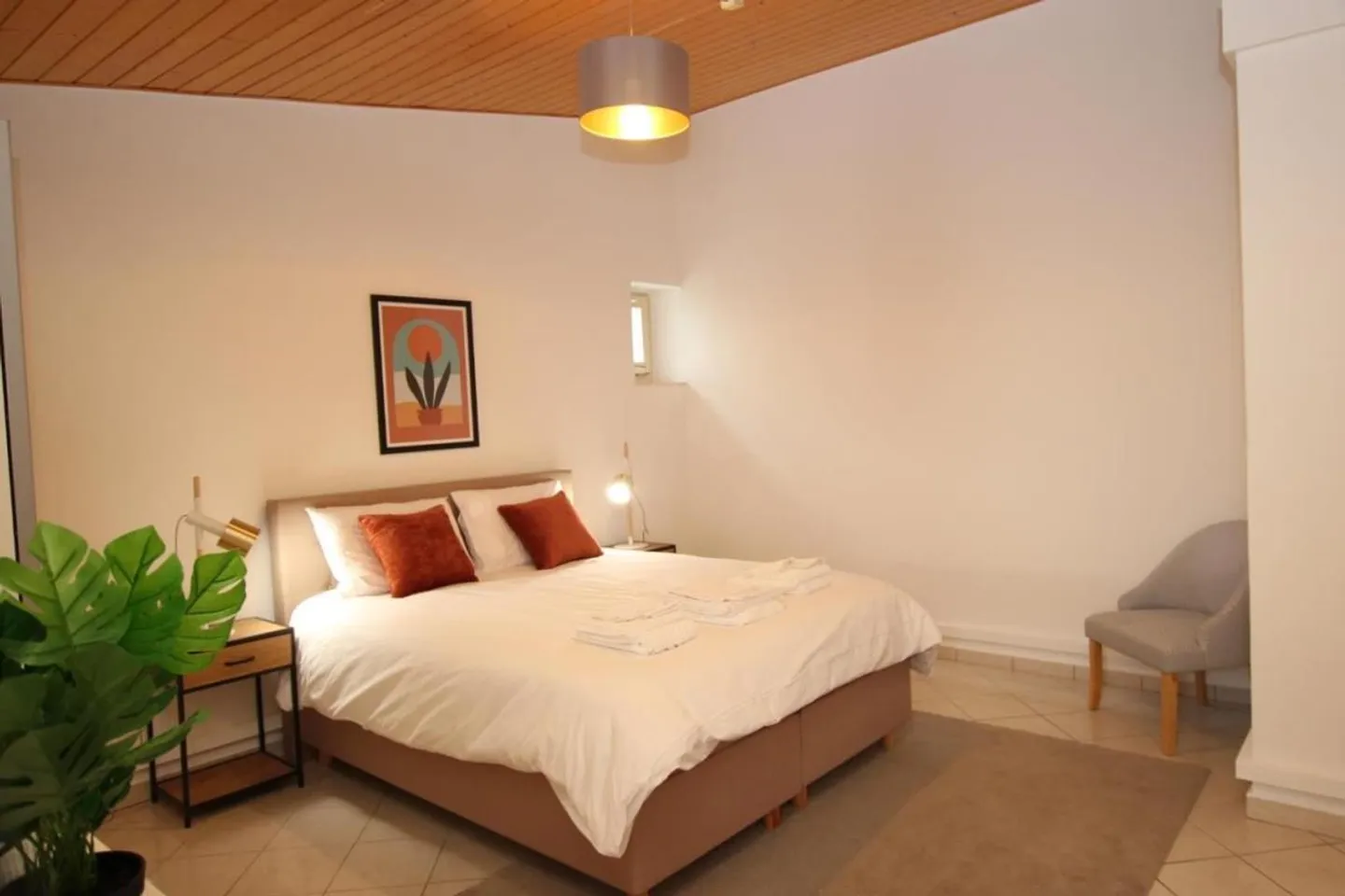 Furnished apartment for rent - Photo 1 of 8