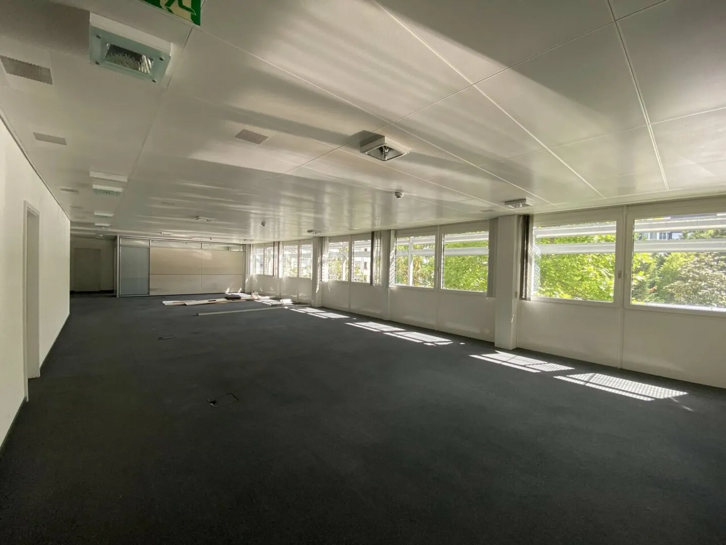 Superfici amministrative a Charmilles - Foto 6 di 13