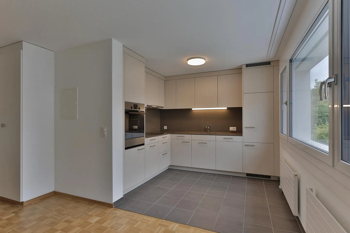 Appartement attrayant de 3,5 pièces à Brittnau - Photo 2 sur 13