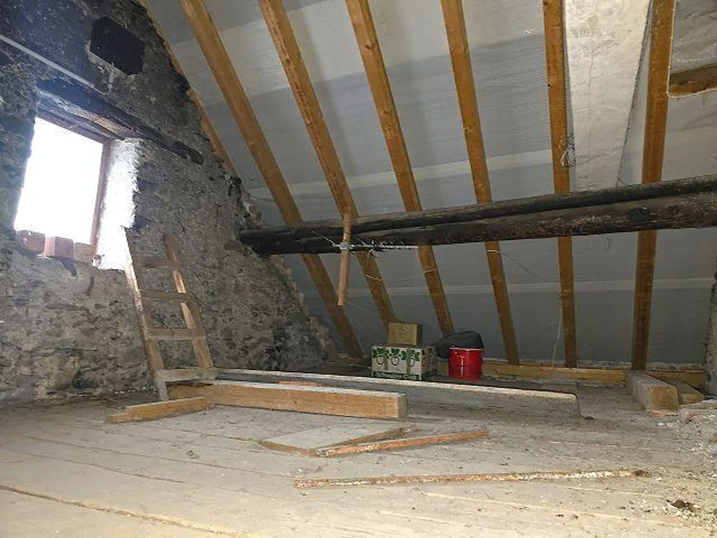 Casa nel villaggio di 4 stanze da ampliare con giardino e parcheggio - Foto 12 di 22