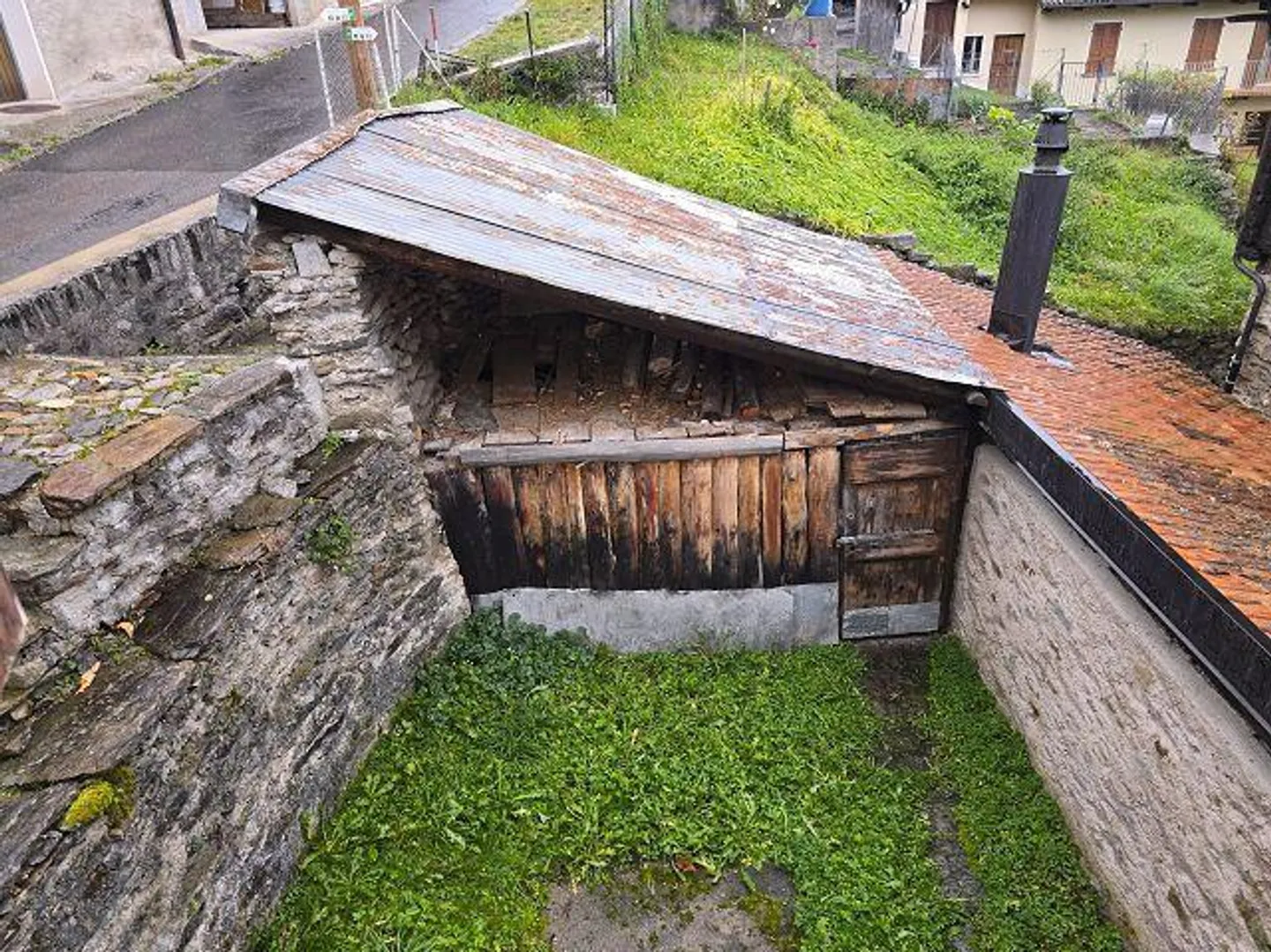 Casa nel villaggio di 4 stanze da ampliare con giardino e parcheggio - Foto 15 di 22