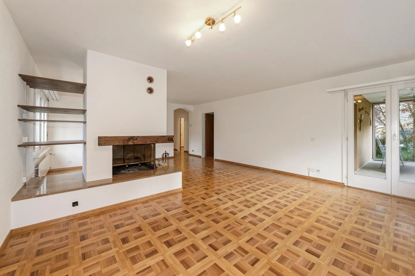 Terreno attraente con proprietà esistente a Zurigo-Affoltern - Foto 4 di 12