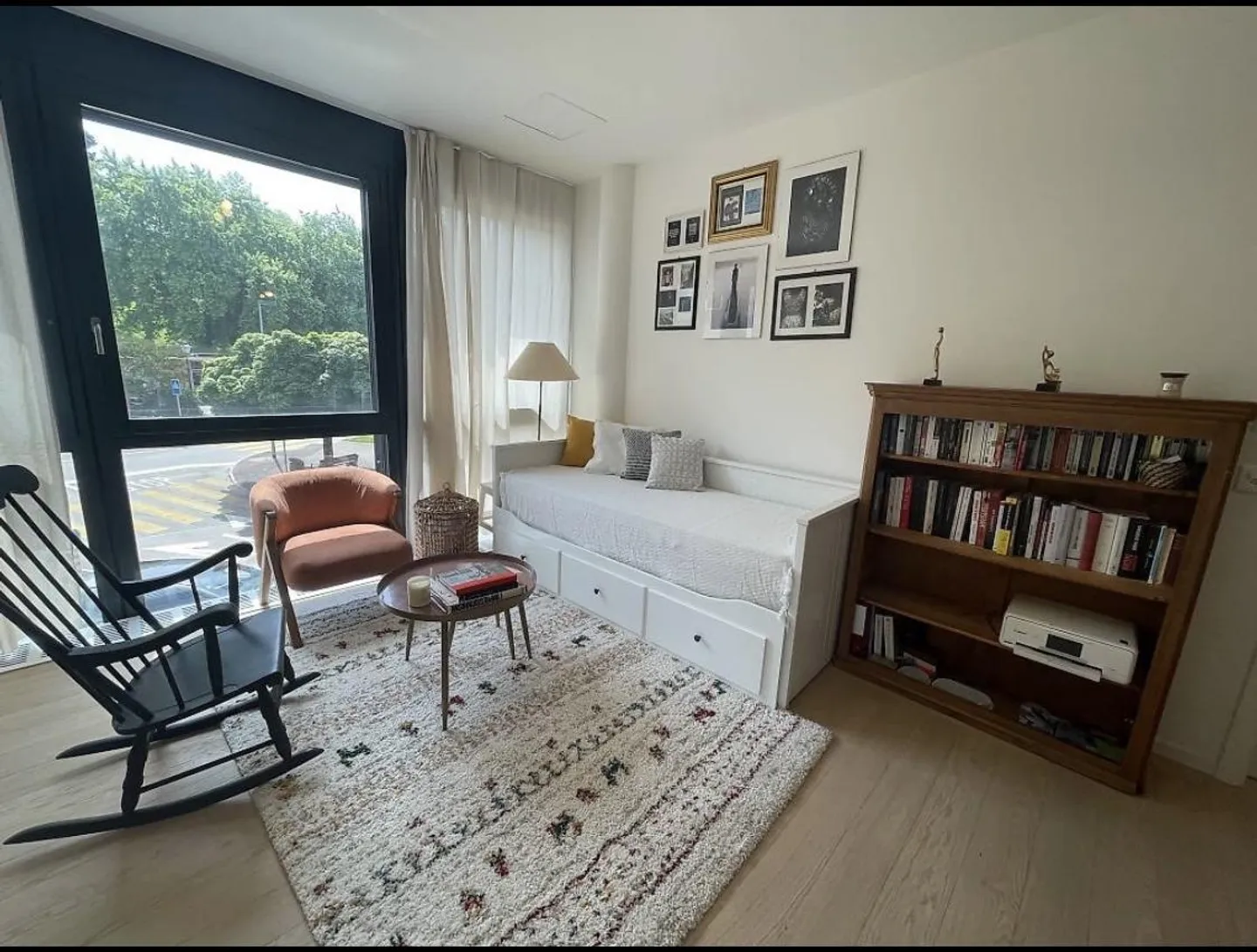 Charmant appartement meublé 2 pièces en sous location longue durée - Photo 1 sur 5