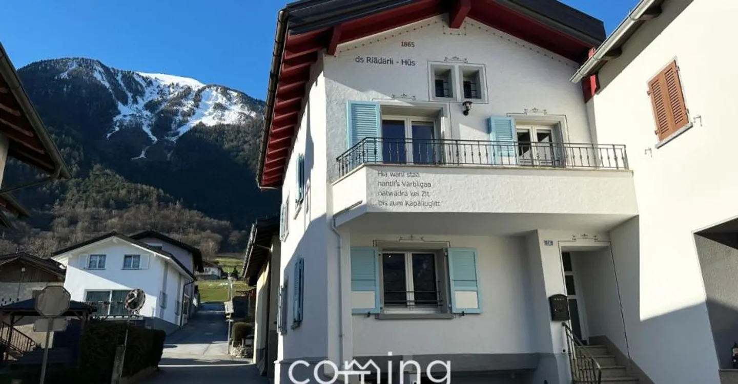 Wo Geschichte auf Modernität trifft - ein komplett renoviertes Einfamilienhaus aus dem Jahr 1865 in Agarn - Foto 2 von 13