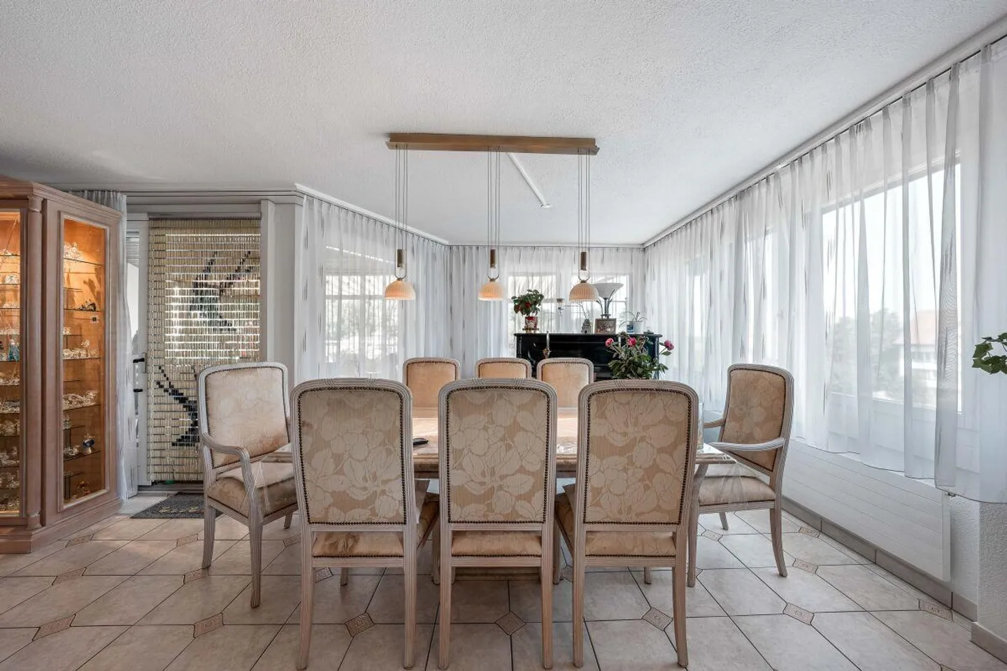 Bâtiment résidentiel et commercial - Photo 5 sur 12