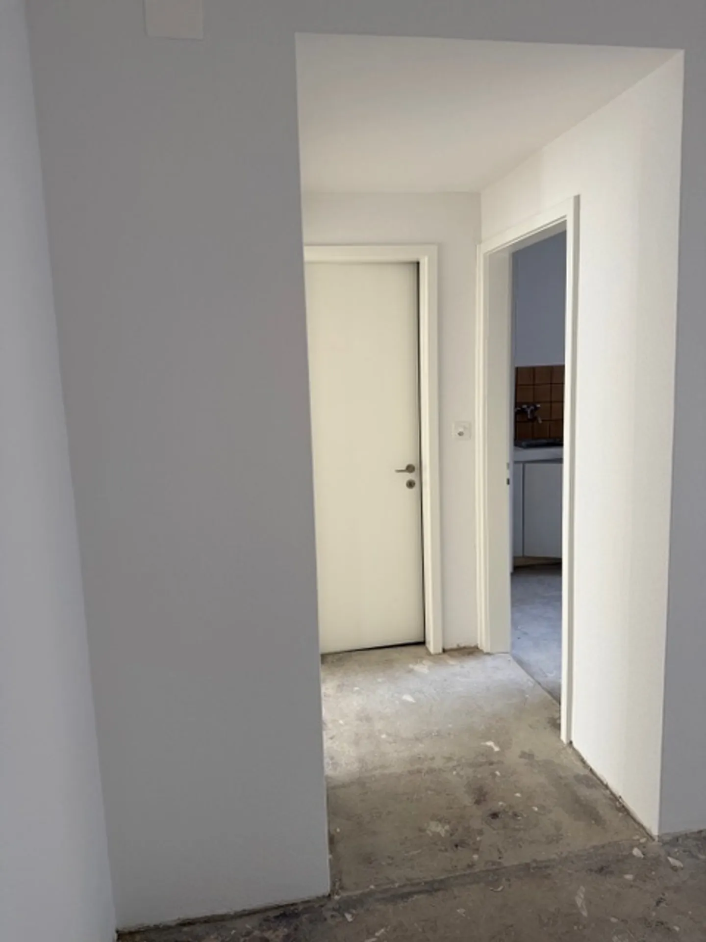 Espace commercial / Bureau / Salle de thérapie à louer dans un emplacement de choix - Photo 2 sur 13