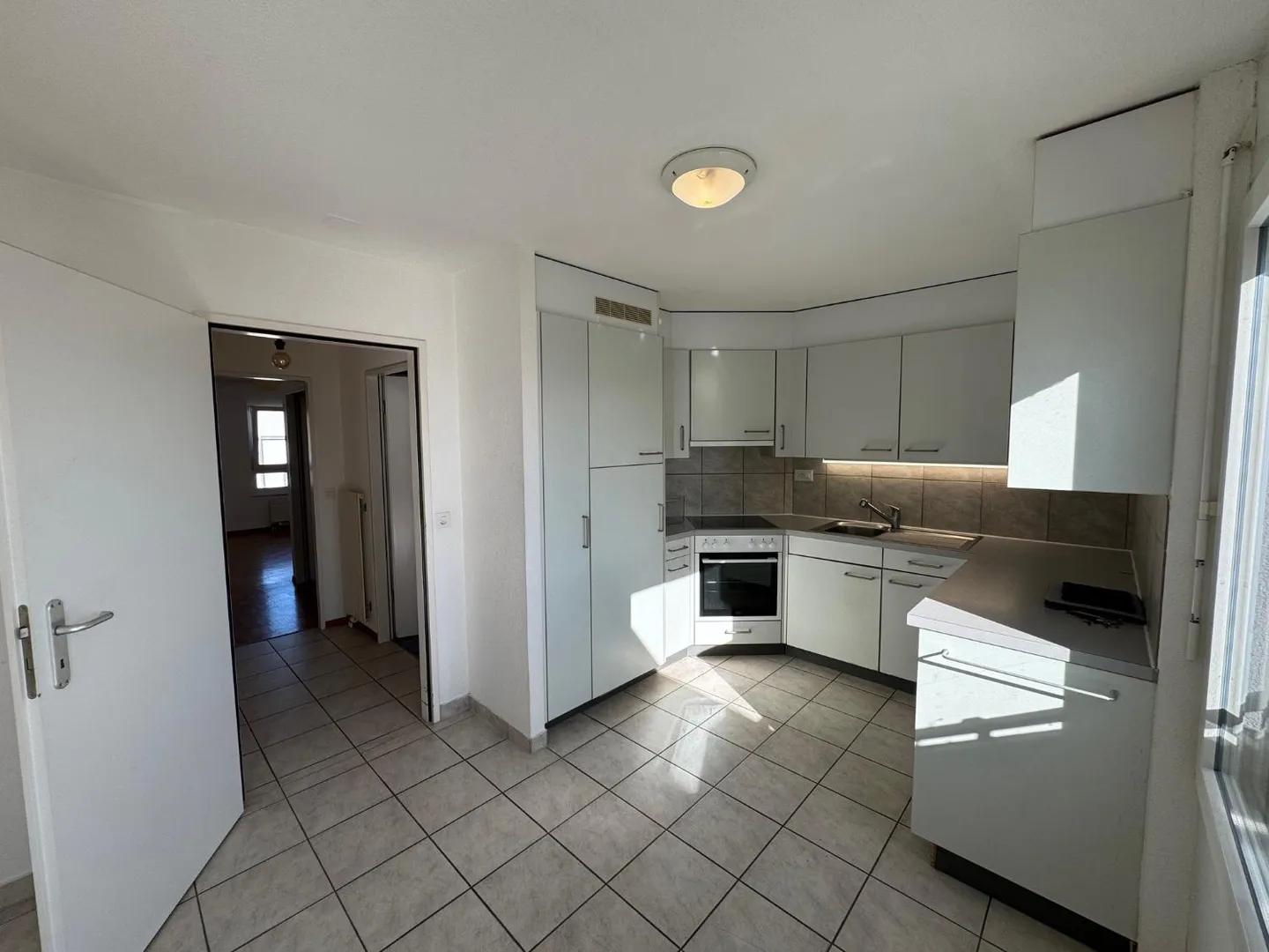 Ampio appartamento mansardato - Foto 2 di 13