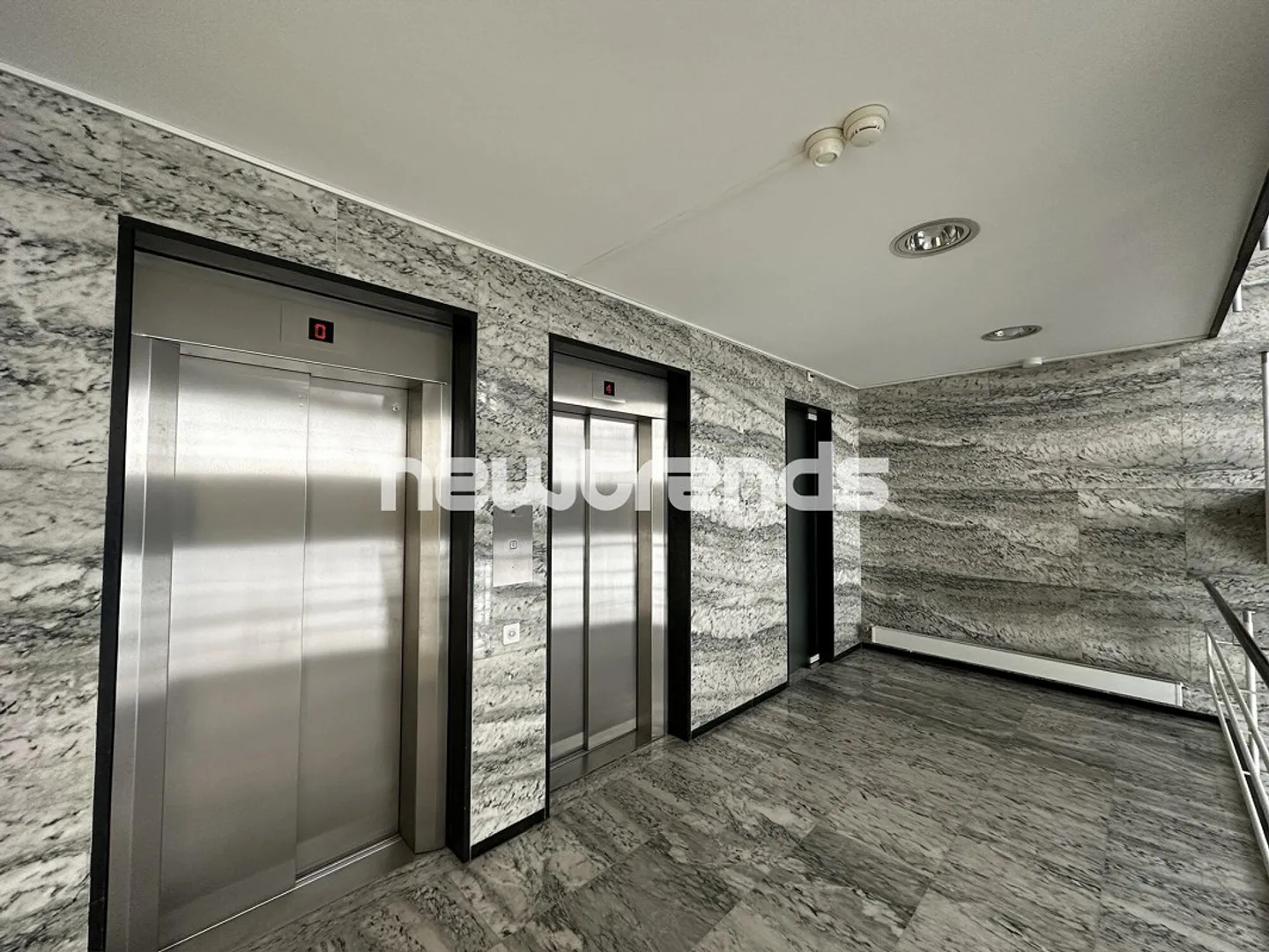 Ufficio in affitto in un edificio prestigioso e centrale - Foto 15 di 17