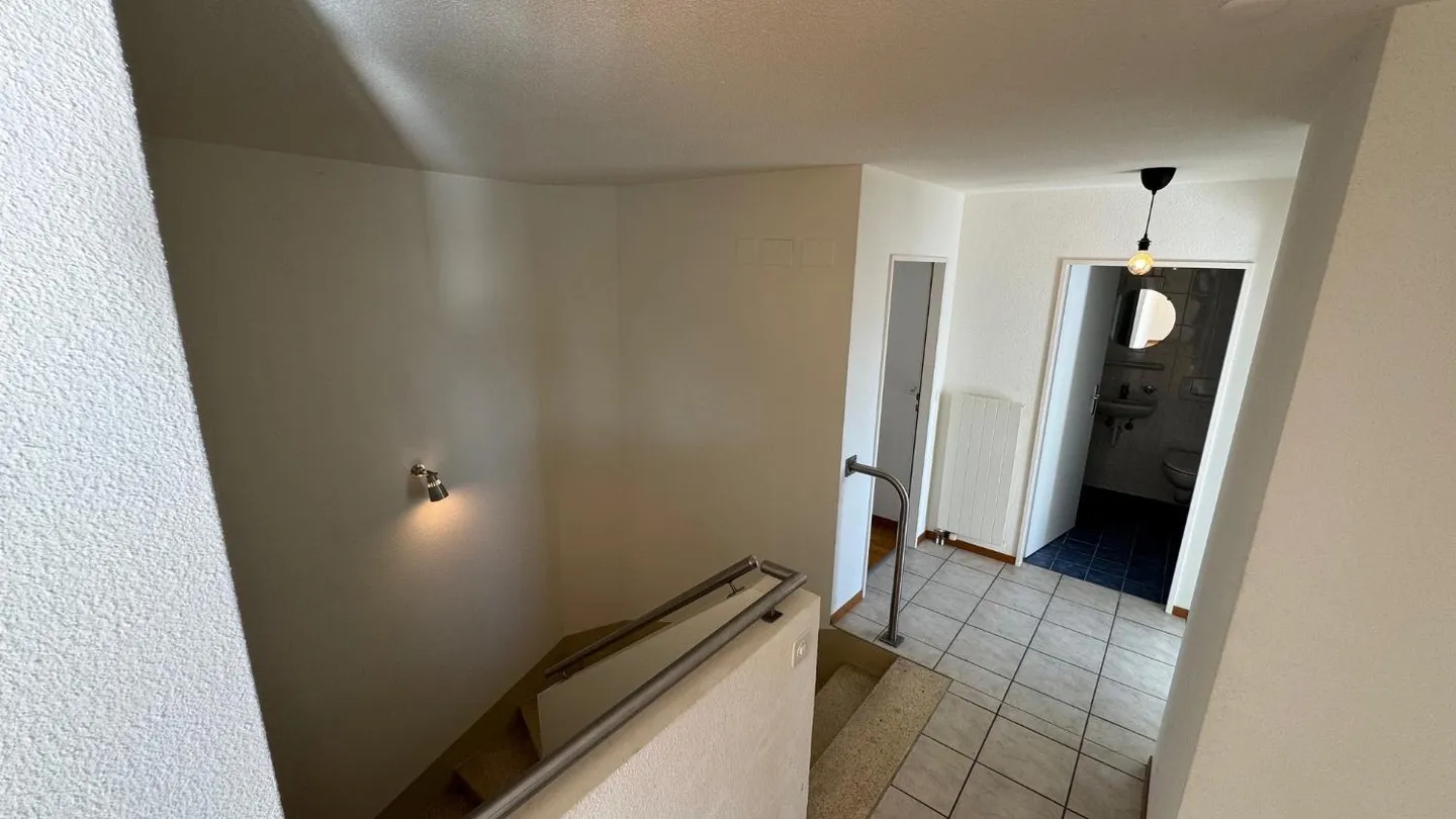 Ampio appartamento mansardato - Foto 4 di 13