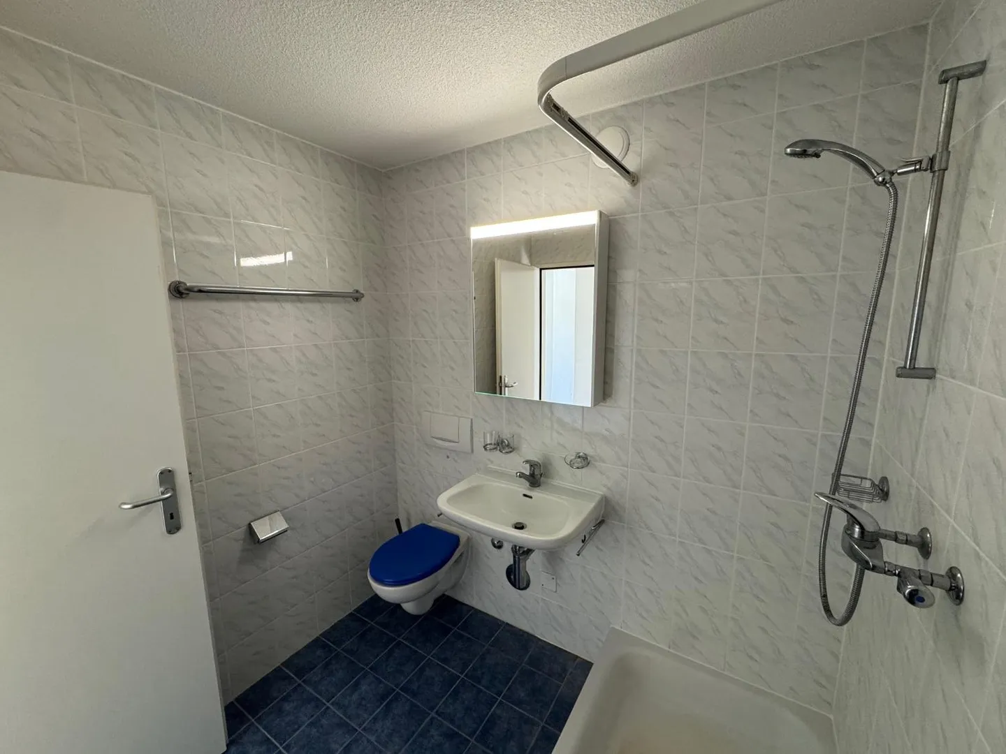 Ampio appartamento mansardato - Foto 9 di 13