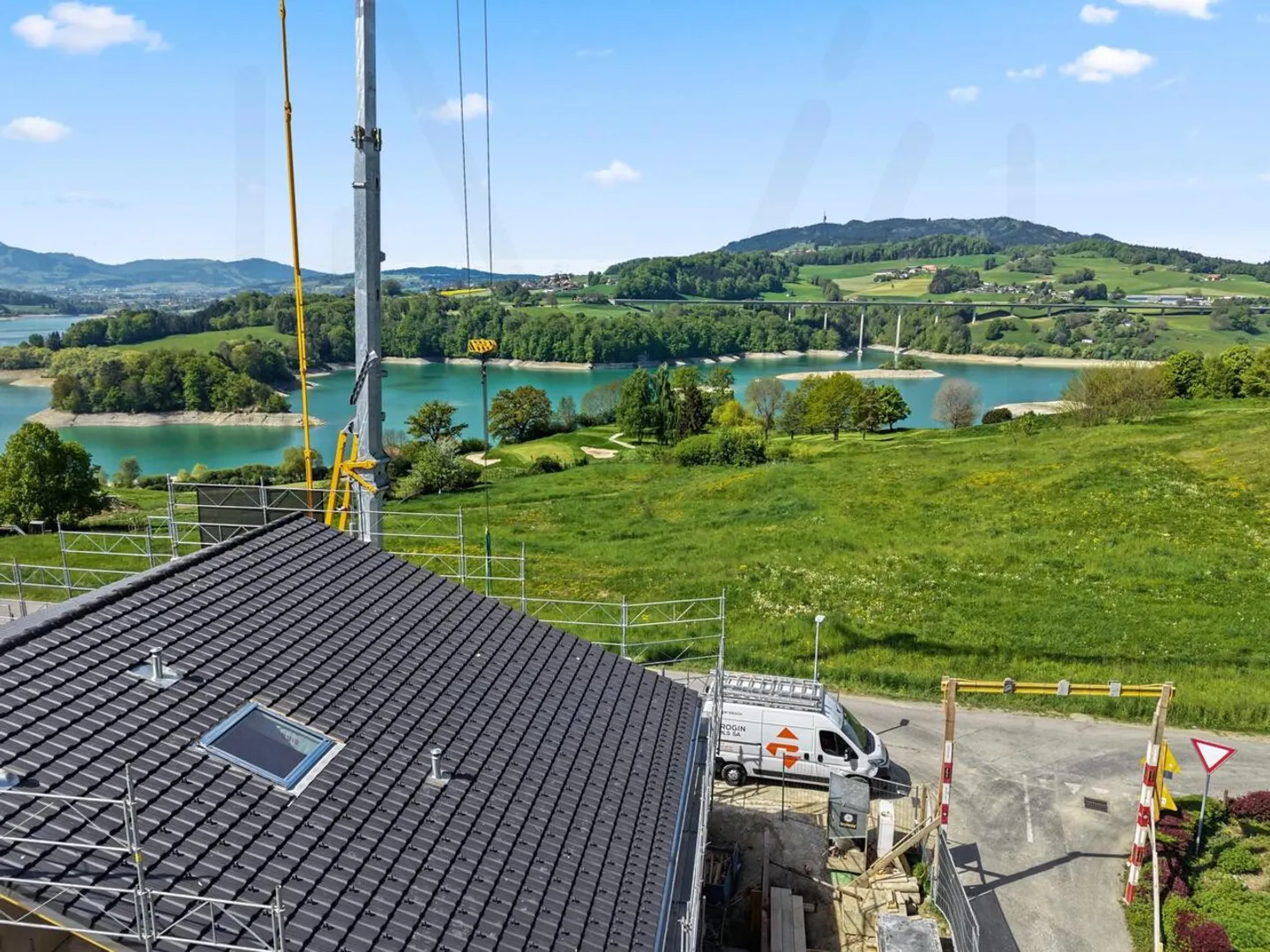 DUPLEX 6,5 STANZE ALL'ULTIMO PIANO, VISTA ECCEZIONALE!!! - Foto 3 di 11