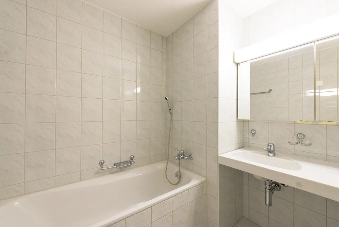 RENT WITHOUT DEPOSIT - Are you looking for your first apartment? - Photo 5 of 8