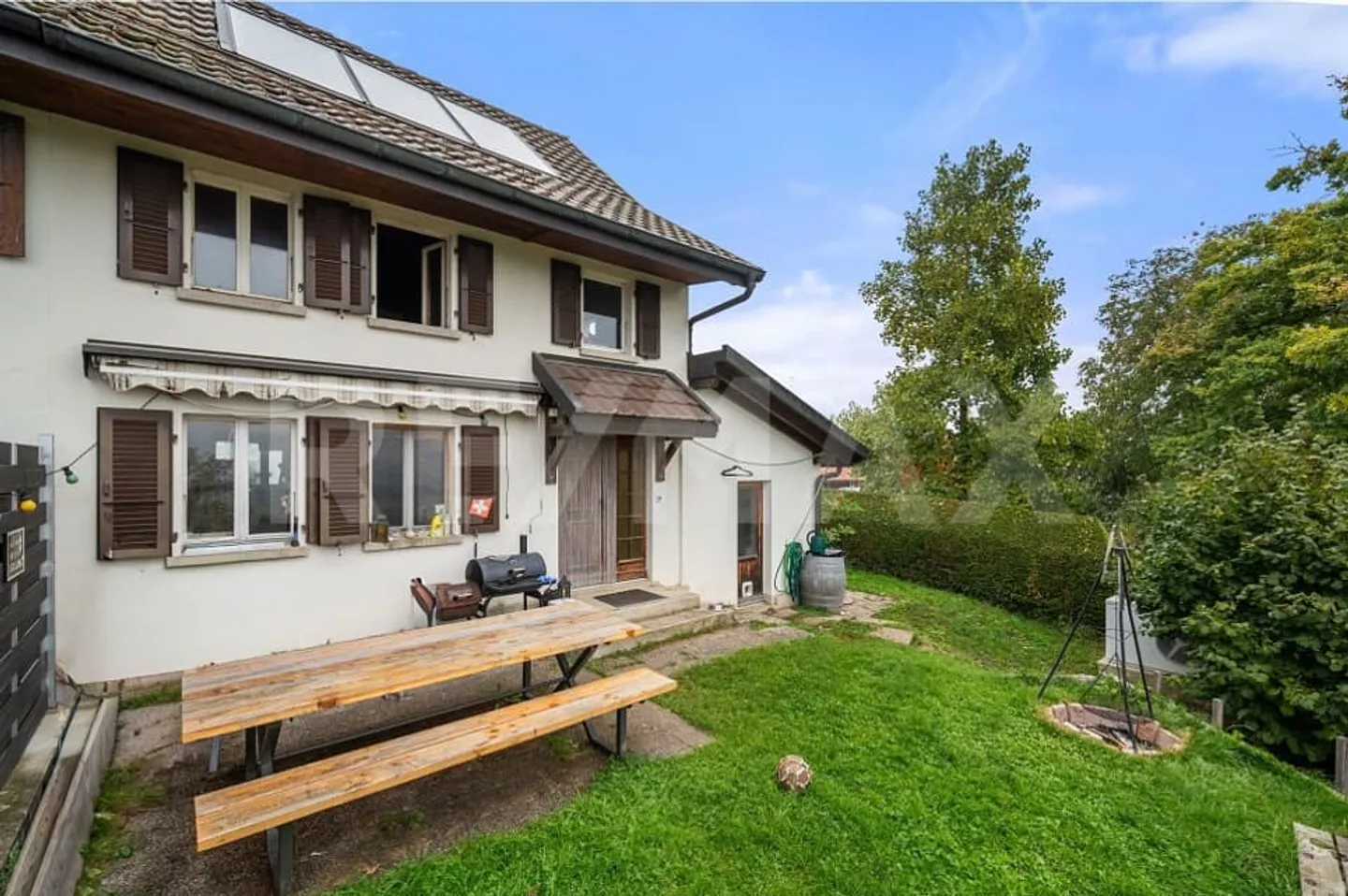 Charmante maison mitoyenne avec vue dégagée sur les Préalpes - Photo 3 sur 9